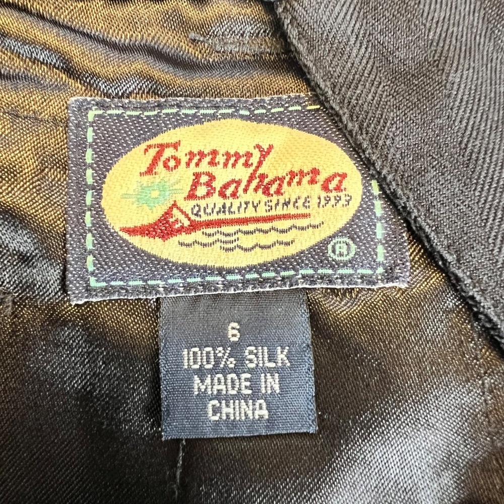 TOMMY BAHAMA 100% SILK PLEATED SHORTS - Picture 8 of 9
